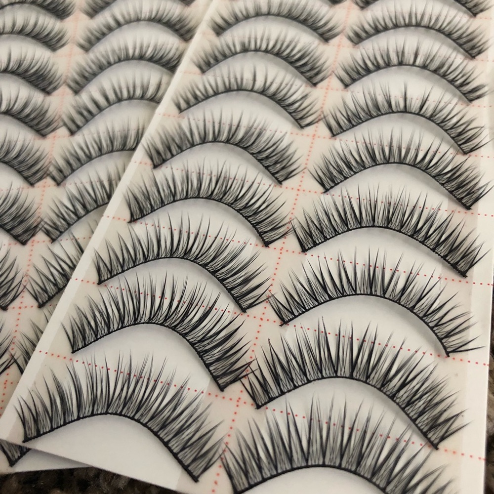 Criss Cross False Lashes